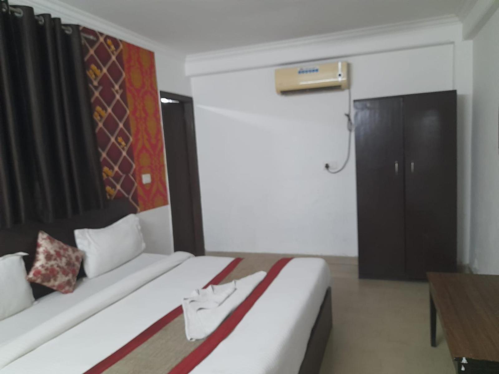 ניו דלהי Hotel Airport Aditya Inn מראה חיצוני תמונה